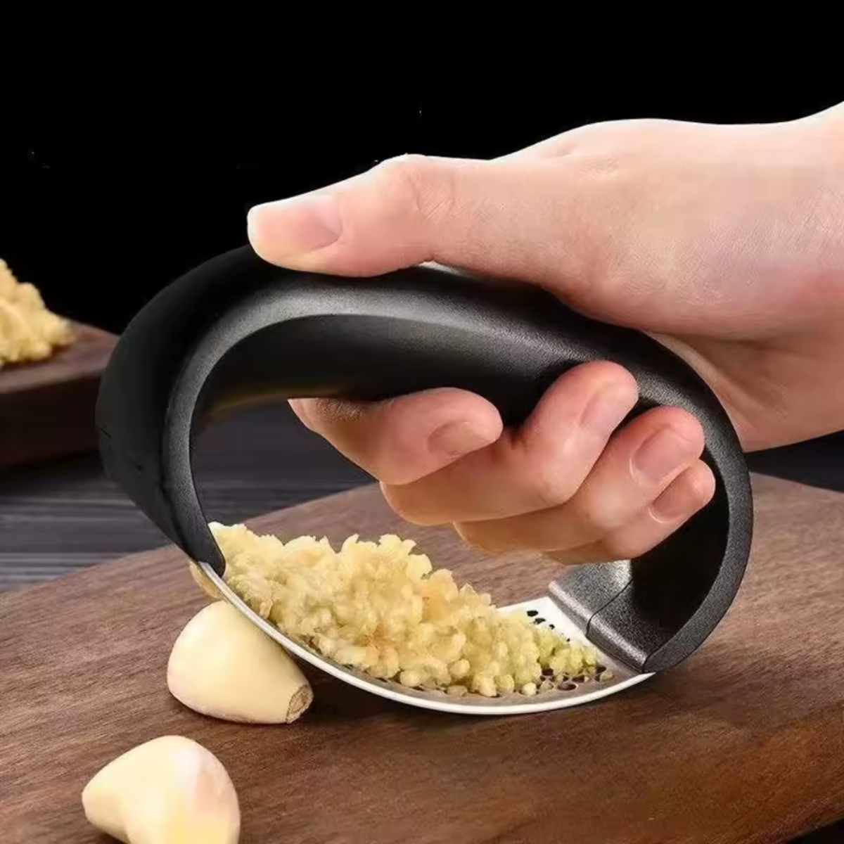 KNOBLAUCHPRESSER AUS EDELSTAHL
